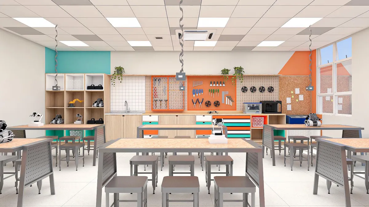Perspectiva 3D de laboratório maker com bancadas de madeira, banquetas e painel perfurado laranja com ferramentas.
